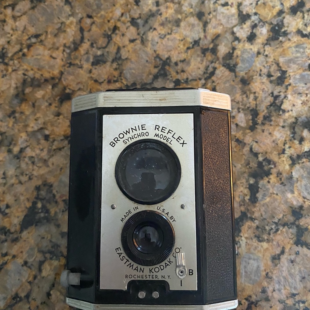 Brownie Reflex Synchro Model Eastman Kodak